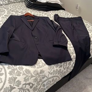 Calvin Klein navy suit - Jacket 48L, pants 38 x 30
